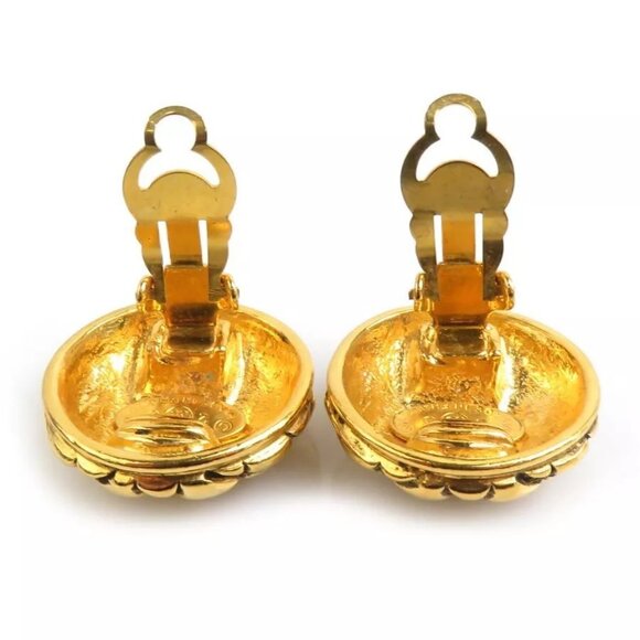 Auth CHANEL CC Logo Clip on Earrings Gold Metal - Picture 15 of 15